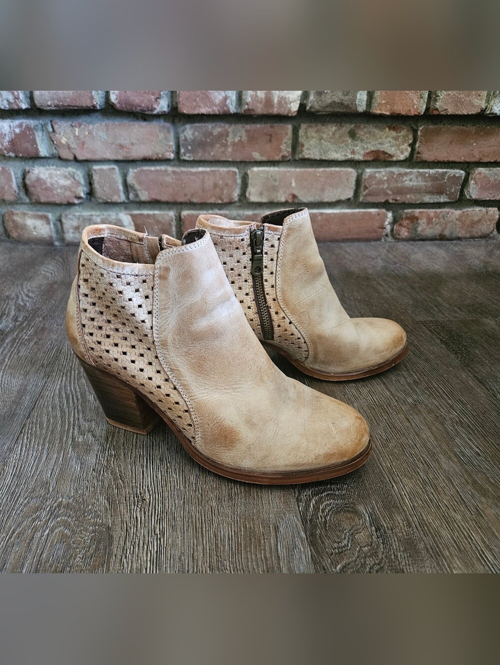 Roan Womens Leather Distressed Perforated Ankle Booties Bone Size 9